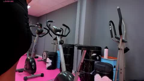 Snapshot of aluna_2_brown chatting on June 2026 06:32:02 PM ALUNA online show from June 2026 06:32:02 PM