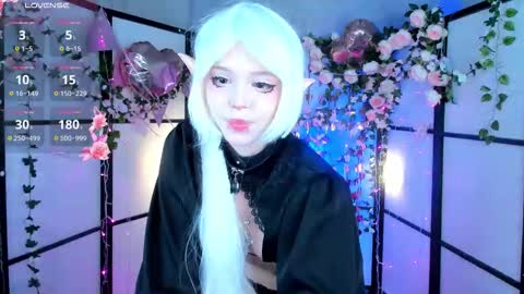 Snapshot of aluwe_meow chatting on February 2026 09:47:02 PM Aluwe online show from February 2026 09:47:02 PM