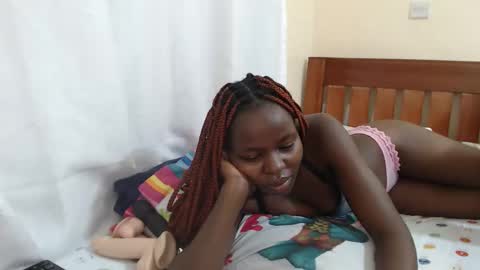 Snapshot of alvine_keji chatting on April 2026 01:32:01 AM Alvine keji online show from April 2026 01:32:01 AM