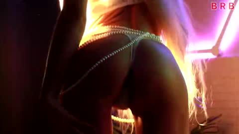 Alvuwka online show from September 2025 08:19:01 AM