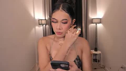 Snapshot of alwina_williams chatting on April 2026 10:21:02 AM alwina_williams online show from April 2026 10:21:02 AM