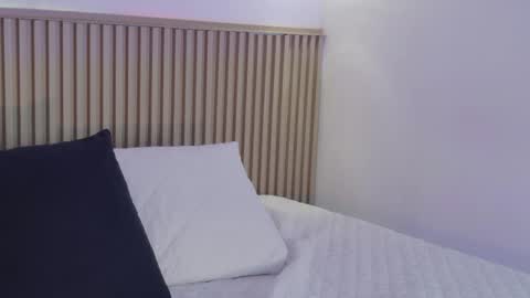 aly_leee online show from April 2026 12:06:02 PM