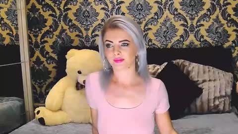 Snapshot of alyblonde chatting on February 2025 11:21:02 AM aly online show from February 2025 11:21:02 AM