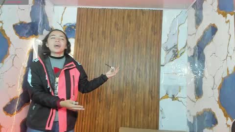 Snapshot of alyce_tay1 chatting on April 2026 11:15:01 AM ALYCE online show from April 2026 11:15:01 AM