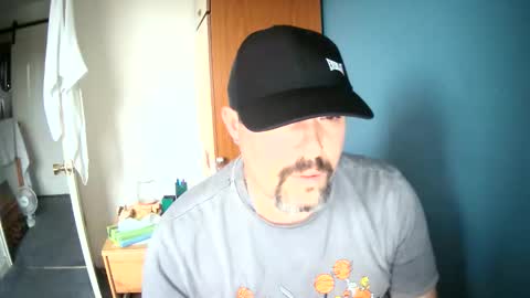 alyr7 online show from December 2025 01:19:01 PM