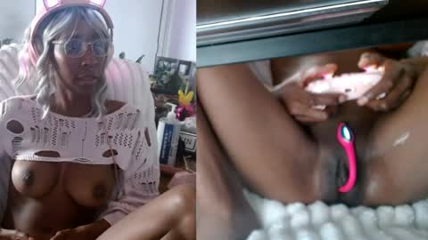 Snapshot of alys_at_college chatting on July 2026 12:56:01 PM Sweet Alys online show from July 2026 12:56:01 PM