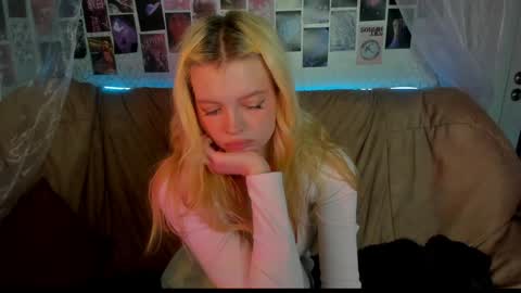 Snapshot of alysameow chatting on March 2026 01:31:02 AM Alysa 7GMT online show from March 2026 01:31:02 AM