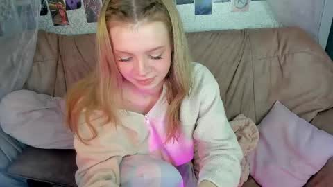 Snapshot of alysameow chatting on May 2026 10:23:02 AM Alysa 7GMT online show from May 2026 10:23:02 AM