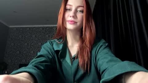 Snapshot of alysiacurles chatting on May 2026 02:44:02 PM Sofi online show from May 2026 02:44:02 PM