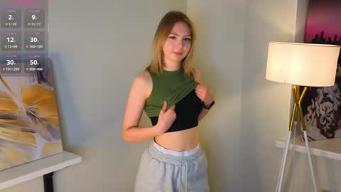 Snapshot of alysiaseibert chatting on April 2026 04:18:01 PM Kate online show from April 2026 04:18:01 PM