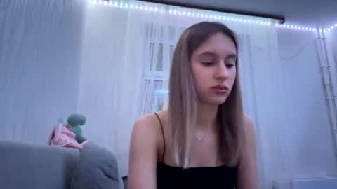 Snapshot of alysonbrettmann chatting on April 2026 05:52:01 PM Sofi online show from April 2026 05:52:01 PM