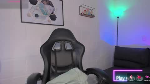 Snapshot of alysonn_conner chatting on February 2026 12:19:01 PM Alyson online show from February 2026 12:19:01 PM