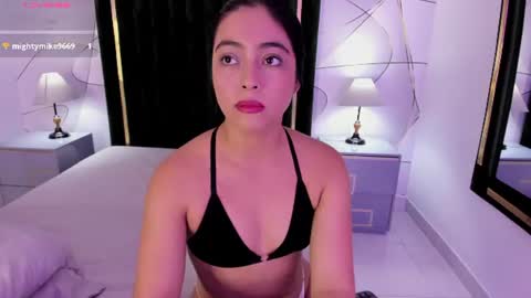 Snapshot of alysonshy chatting on July 2026 04:57:01 PM Aly Shy online show from July 2026 04:57:01 PM