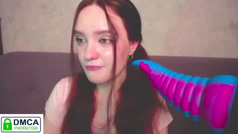 Alyssa online show from November 2025 03:01:02 PM