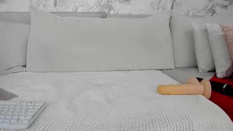 alysamillan online show from March 2025 12:04:02 PM