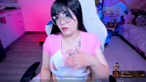 Snapshot of alyssaromanova chatting on April 2026 12:59:02 AM . Monday to Saturday at 10pm and 6am Colombia time online show from April 2026 12:59:02 AM