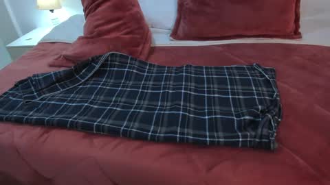 Snapshot of alyssia_wolds_1 chatting on February 2025 03:19:01 PM alyssia wolds online show from February 2025 03:19:01 PM