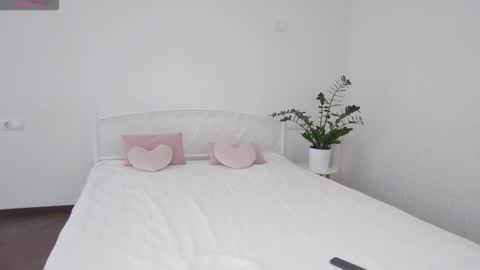 Alyx online show from October 2025 06:08:02 AM