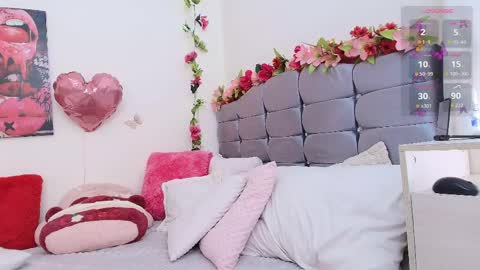 Isabella online show from April 2026 07:58:01 PM