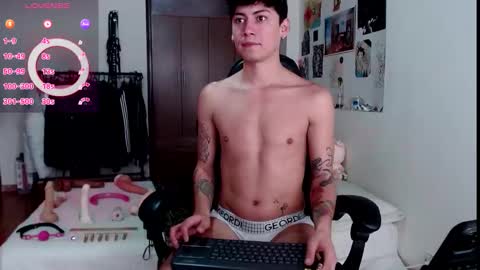 Snapshot of amad696 chatting on March 2026 12:55:01 PM Amad Passer x guests Independent model online show from March 2026 12:55:01 PM