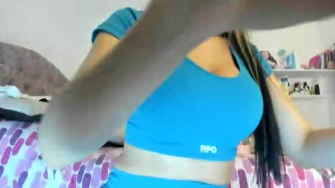 Snapshot of amadamar chatting on June 2026 01:18:02 AM valentia online show from June 2026 01:18:02 AM