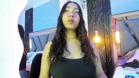 Snapshot of amaia_a chatting on June 2026 07:33:01 PM amaia_a online show from June 2026 07:33:01 PM