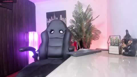 anny online show from February 2025 02:30:01 AM