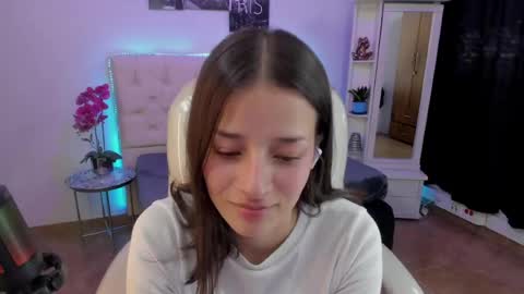 B I A N C A online show from May 2026 07:52:02 PM