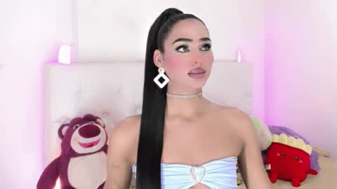 amal_baddel_ online show from November 2025 02:52:02 PM