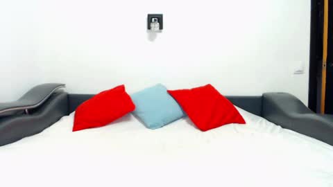 Snapshot of amali2015 chatting on April 2026 01:03:02 PM amali2015 online show from April 2026 01:03:02 PM