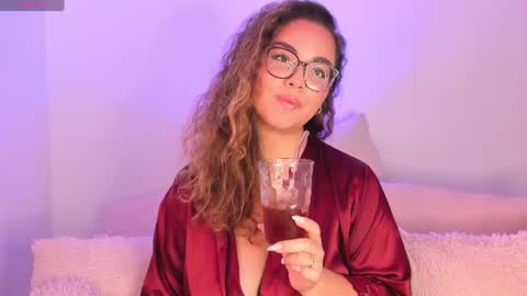 Snapshot of amalia_bennet chatting on July 2026 03:51:02 PM amalia bennet online show from July 2026 03:51:02 PM