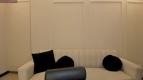 Snapshot of amalia_cruss chatting on July 2026 09:19:02 PM Amalia cruss online show from July 2026 09:19:02 PM