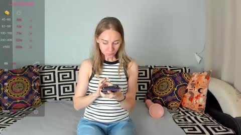 Snapshot of amalia_mio chatting on November 2025 07:53:01 AM Amalia online show from November 2025 07:53:01 AM