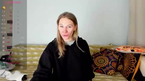 Snapshot of amalia_mio chatting on November 2025 08:06:01 AM Amalia online show from November 2025 08:06:01 AM