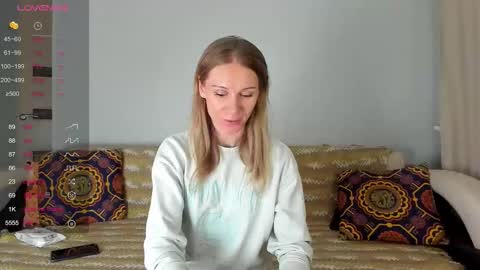 Snapshot of amalia_mio chatting on December 2025 07:56:02 AM Amalia online show from December 2025 07:56:02 AM