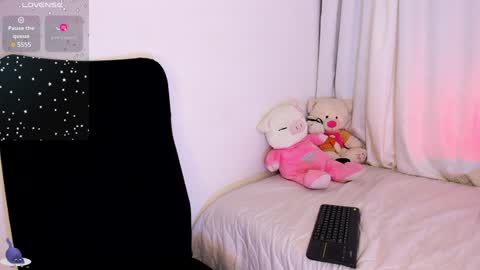 Amalia    real MIA  online show from December 2024 08:45:02 AM