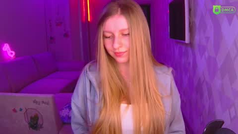 Snapshot of amaliaqueen999 chatting on December 2024 01:23:02 PM Amalia online show from December 2024 01:23:02 PM