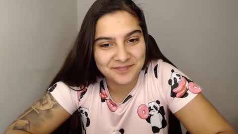 The queen of the biceps  online show from January 2025 02:19:02 AM