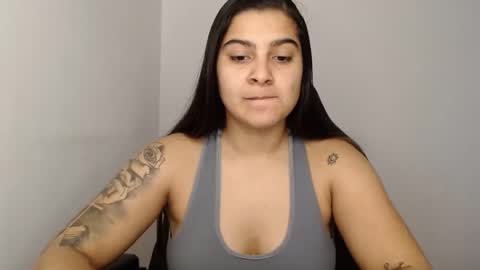 The queen of the biceps  online show from January 2025 09:51:02 AM