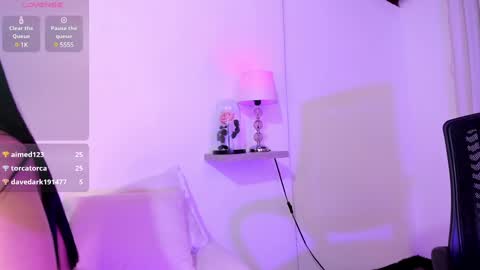 Luisa online show from February 2025 08:09:02 AM