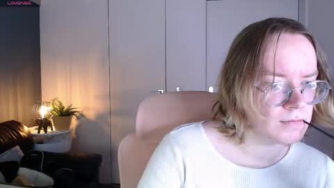 Hi im Amanda online show from May 2026 10:53:02 AM