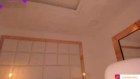 Snapshot of amanda_colin chatting on April 2026 01:52:02 PM Amanda online show from April 2026 01:52:02 PM