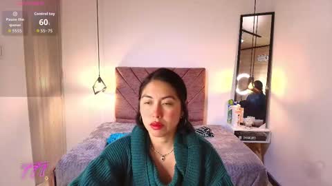 Snapshot of amanda_fox__ chatting on March 2026 07:40:01 PM AMANDA FOX online show from March 2026 07:40:01 PM