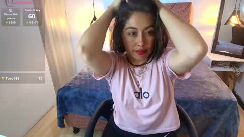 Snapshot of amanda_fox__ chatting on April 2026 09:48:02 PM AMANDA FOX online show from April 2026 09:48:02 PM