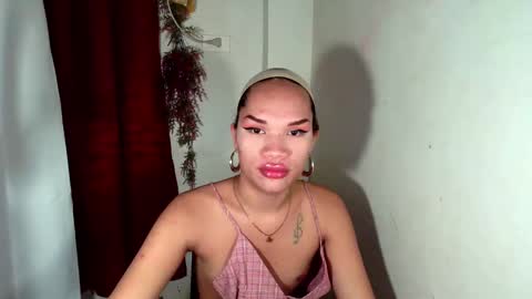 Amanda online show from October 2025 05:04:02 AM