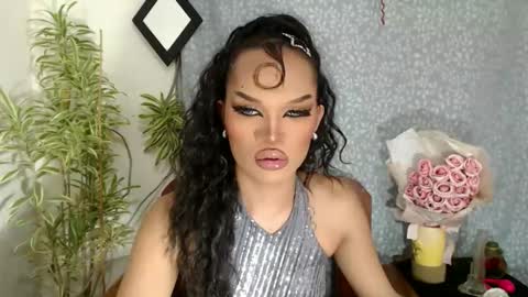 Amanda online show from November 2025 04:48:02 AM