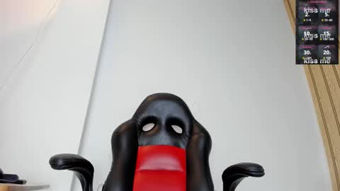 Snapshot of amanda_marcuzzi chatting on February 2026 11:43:01 PM Amanda Marcuzzi online show from February 2026 11:43:01 PM