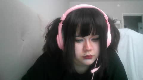 Snapshot of amanda_mia chatting on April 2026 11:21:02 AM amanda_mia online show from April 2026 11:21:02 AM