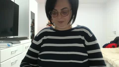 Snapshot of amanda_muller5 chatting on December 2025 09:53:01 PM Anda .. online show from December 2025 09:53:01 PM