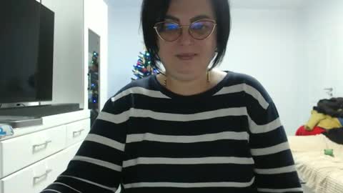 Snapshot of amanda_muller5 chatting on December 2025 10:03:01 PM Anda .. online show from December 2025 10:03:01 PM